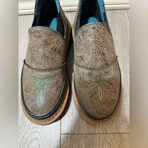 Women's  Romeo’s Western Chief - Picture 5 of 9